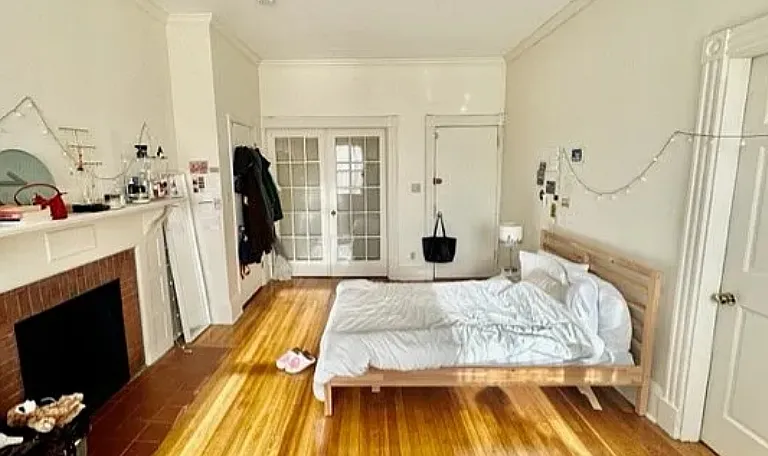912-913 Beacon St #3 — Photo 6