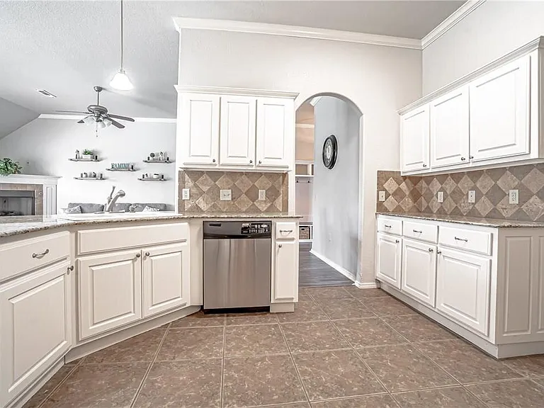 3101 SW Gumleaf Rd — Photo 5
