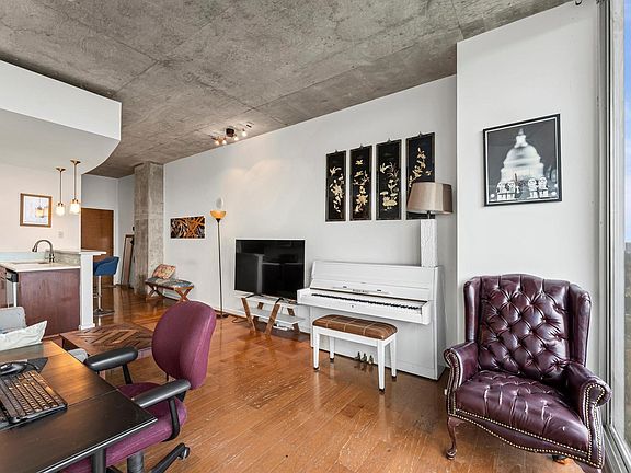 3rd image of 5925 Almeda Rd Unit 11315