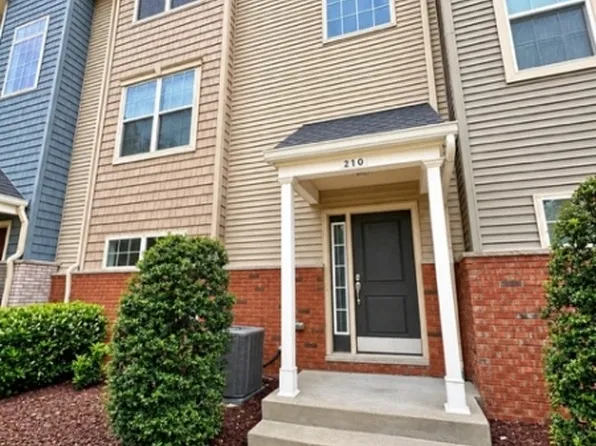 153 Main St #210, South Bound Brook, NJ 08880