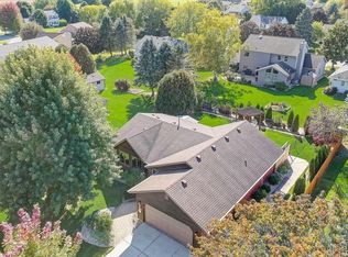 1019 Monteray Ln, Waunakee, WI 53597