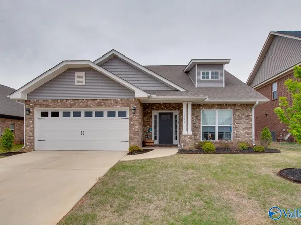 210 Skehan St SW, Huntsville, AL 35824