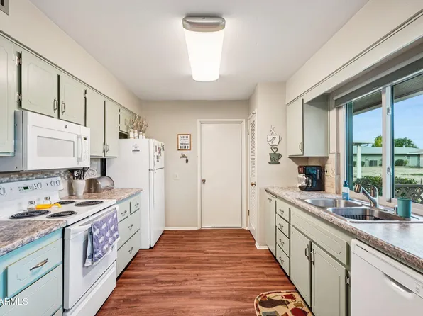 9912 W SANDSTONE Drive, Sun City, AZ 85351