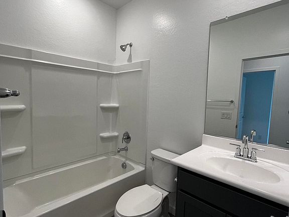 4th image of 18173 W VOGEL Avenue