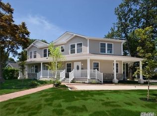 12 Nesaquake Ave, Port Washington, NY 11050