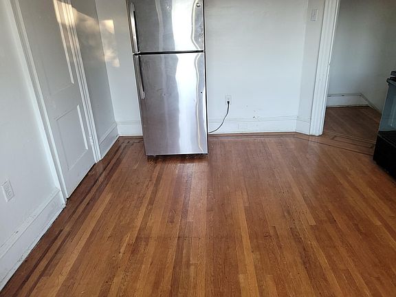 5th image of 1233 N 56th St Floor 2