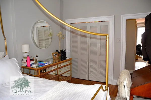 Rented by Oak Tree LLC | media 51