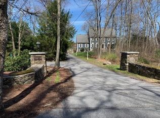 28 Lovers Ln, Southborough, MA 01772