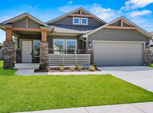 440 Compass Dr, Yukon, OK 73099