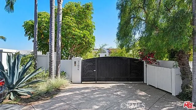 31654 Broad Beach Rd — Photo 42