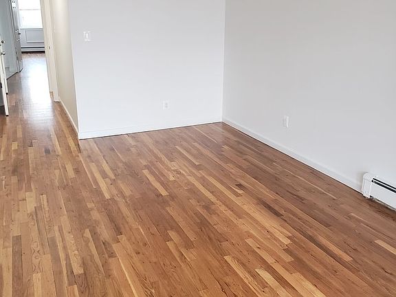 3rd image of 31-46 37th St #2