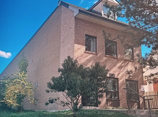 4872 Valley Way #303, Niagara Falls, ON L2E1W3