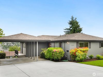 2820 25th Avenue W, Seattle, WA, 98199