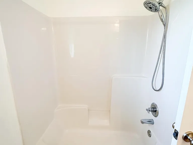 1814 Bowman Ln — Photo 46