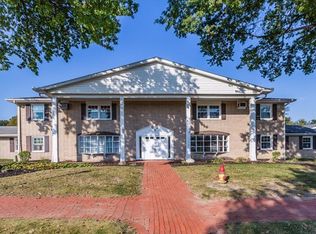 9 Meadowlawn Dr UNIT 9, Mentor, OH 44060