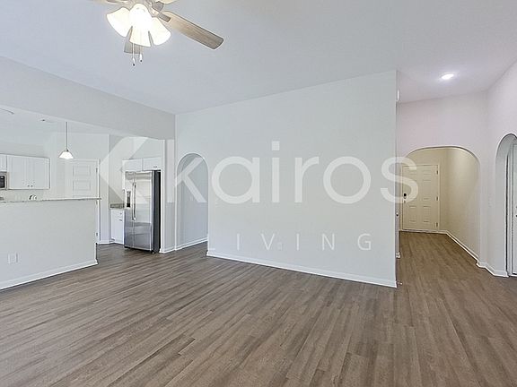 5th image of 783 Park Ln
