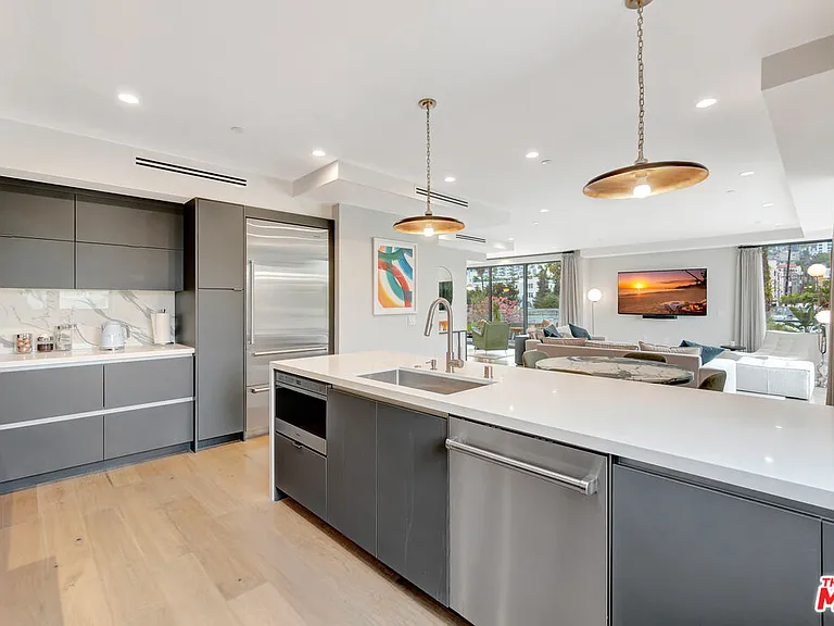 1017 N Croft Ave #Penthouse 01 — Photo 28