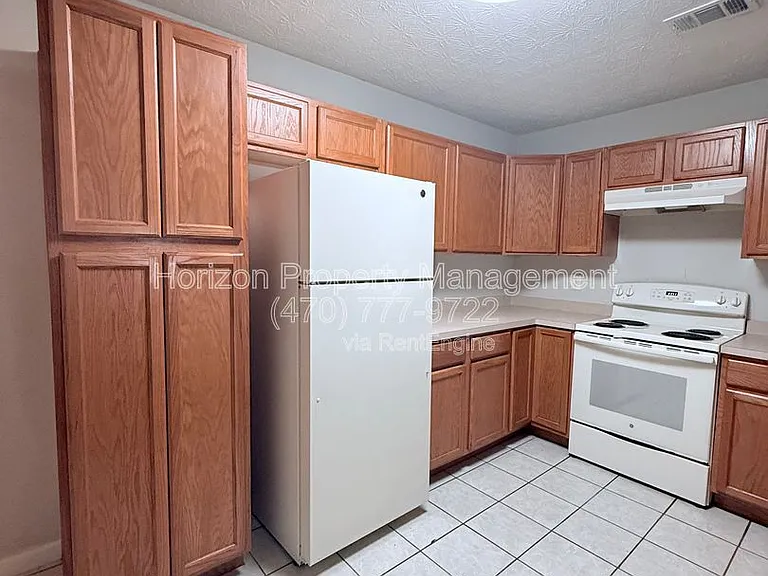 4003 Hidden Hollow Dr — Photo 6