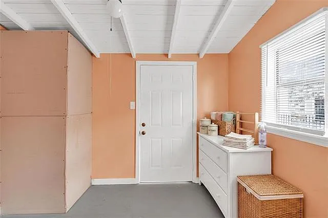 2428 Eagle St — Photo 11