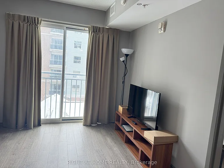 321 Spruce St #501 — Photo 11