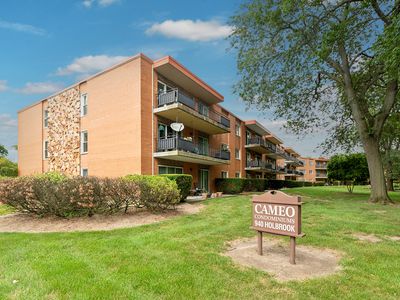 940 Holbrook Rd APT 35C, Homewood, IL, 60430