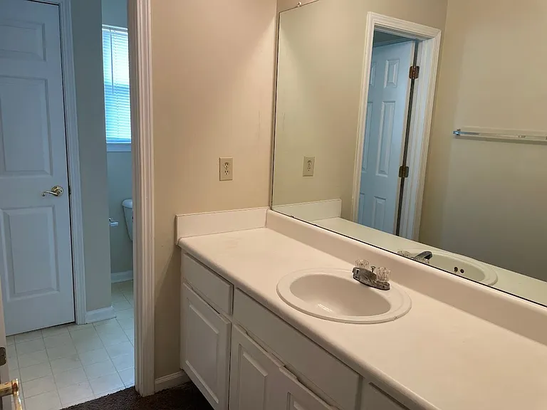 823 Tramore Dr — Photo 10