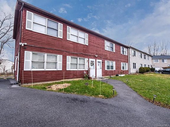 2nd image of 21-22 Williamsburg Dr