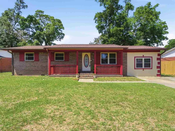 3064 Blue Star Ave, Pensacola, FL 32514