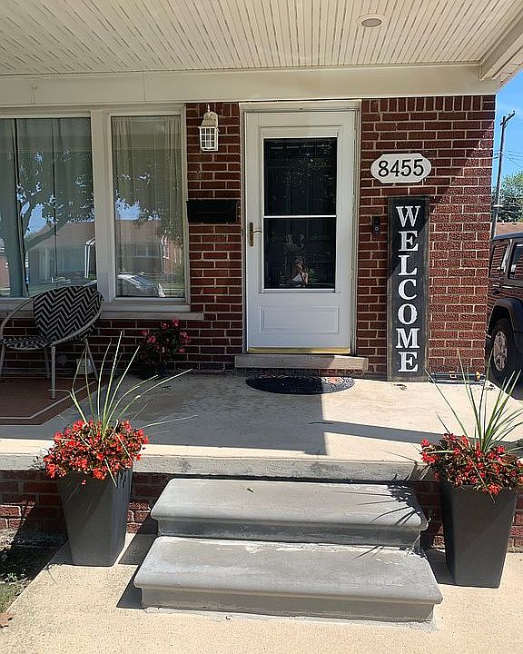 1st image of 8455 Louise Ave