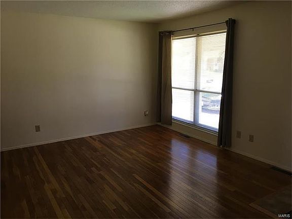3rd image of 1720 Keeven Ln