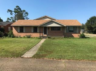 201 Waller St, Petal, MS 39465