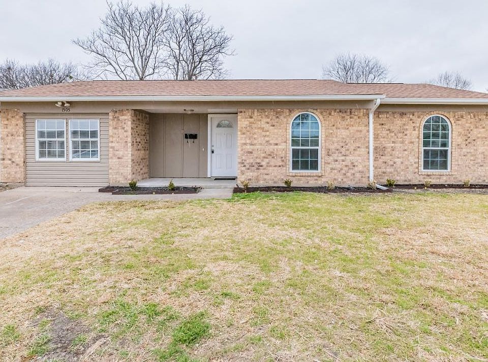 1st image of 1505 Shorecrest Dr
