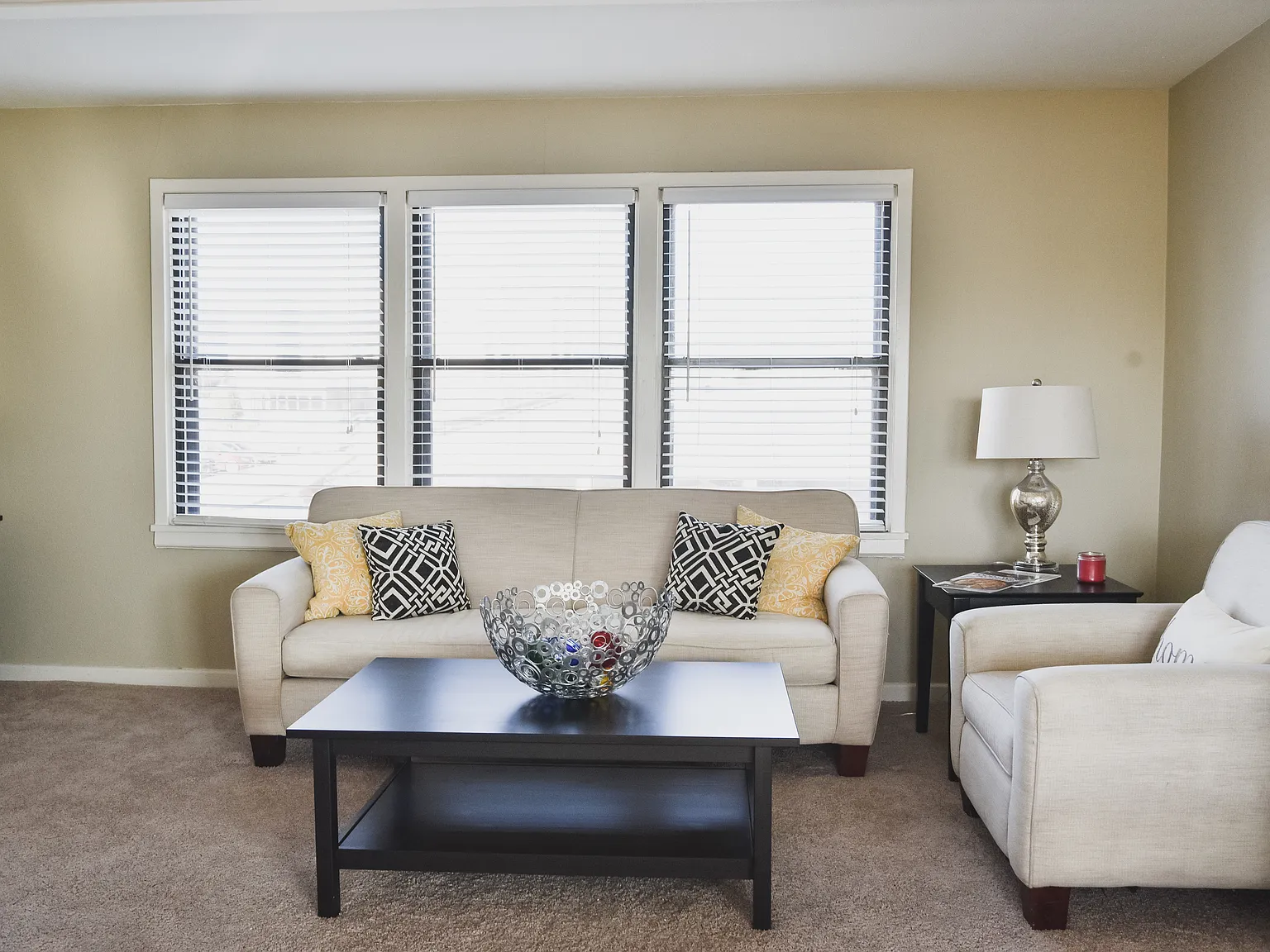 Harvard Terrace Apartments — Photo 4