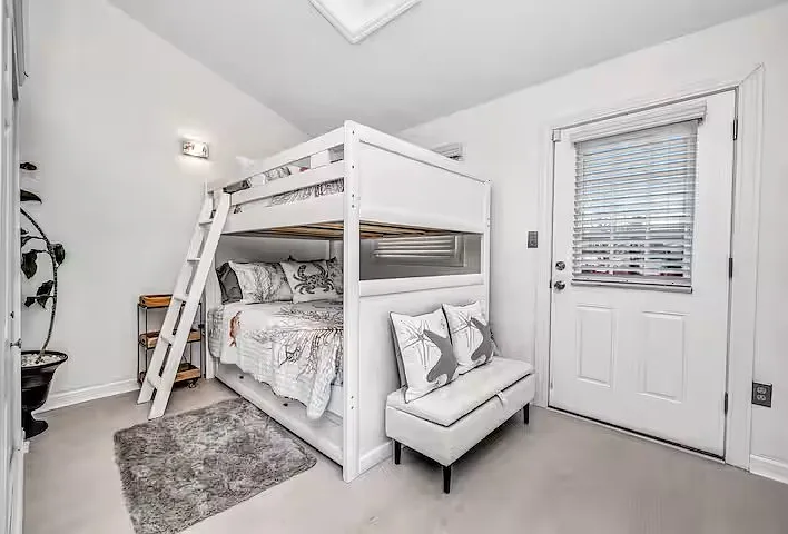 7315 Princeton Rd — Photo 9