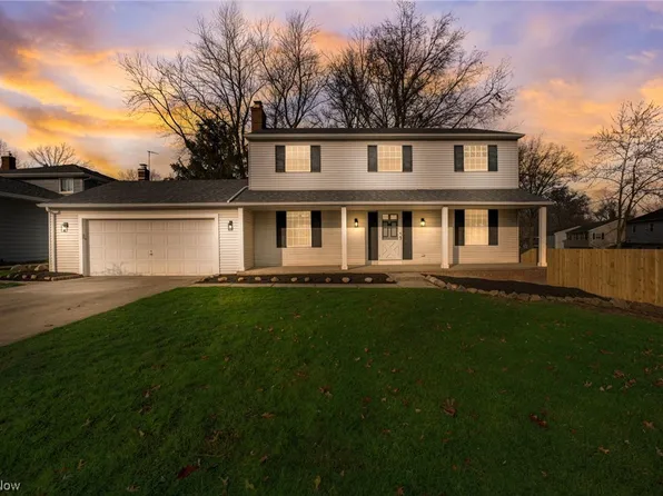 20682 Chestnut Dr, Strongsville, OH 44149