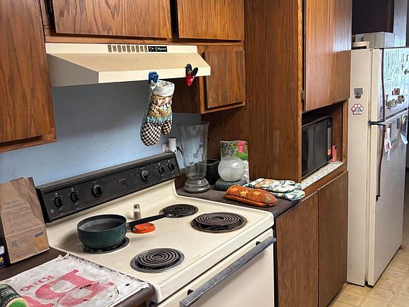 3rd image of 7307 N 50th dr Drive