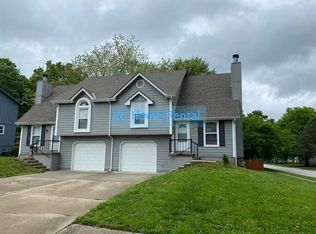 1422 SE 7th Pl, Lees Summit, MO 64063