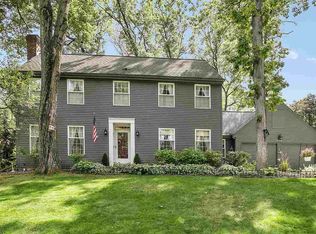 2549 Cherrywood Ln, Green Bay, WI 54304