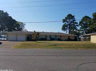 392 Lake Hamilton Dr, Hot Springs National Park, AR 71913