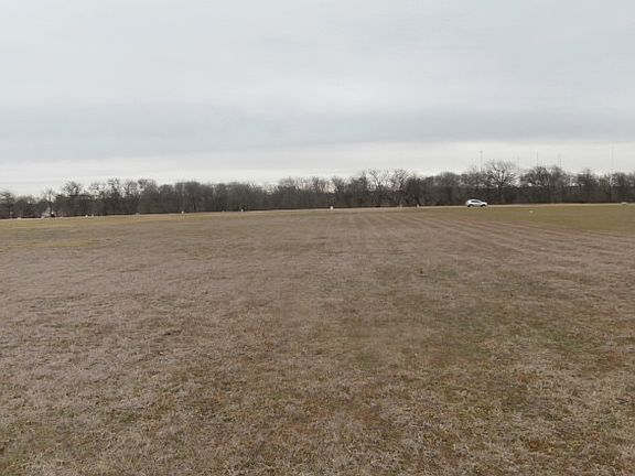 5th image of 2632 Creekwood Dr
