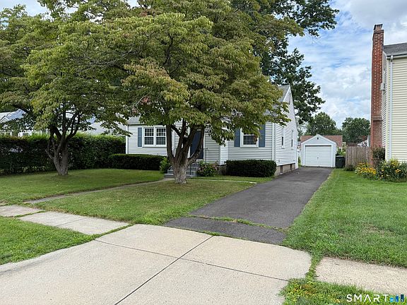 4th image of 144 Edgemont Avenue