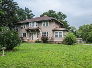 924 Dutchess Tpke, Poughkeepsie, NY 12603