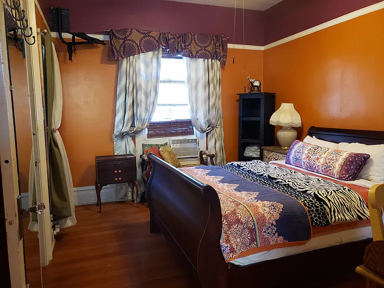 Moroccan Room at $1475/mo