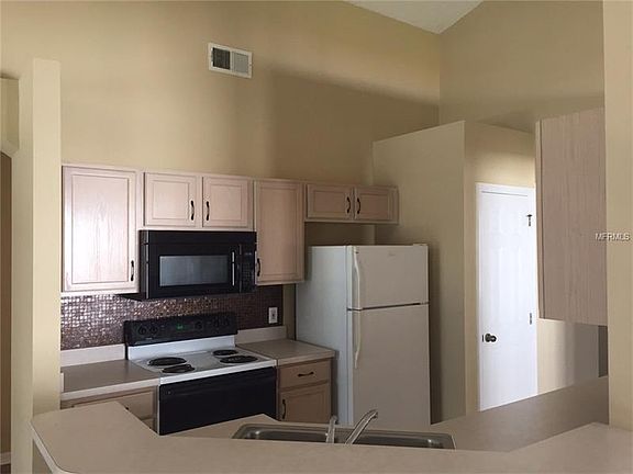 5th image of 1648 Dunes Ct