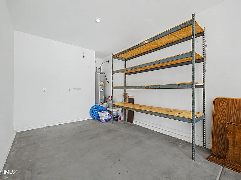 17865 W Daley Ln — Photo 26