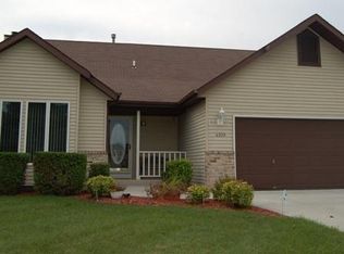 4109 W McGinnis Dr, Franklin, WI 53132