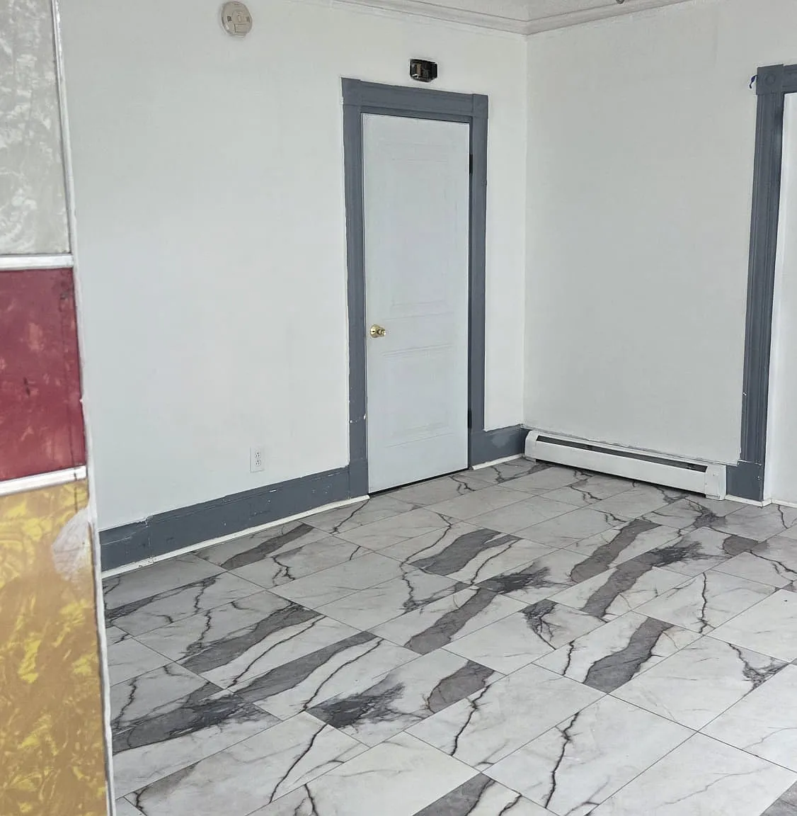 3 bed, $2,000 — Photo 2