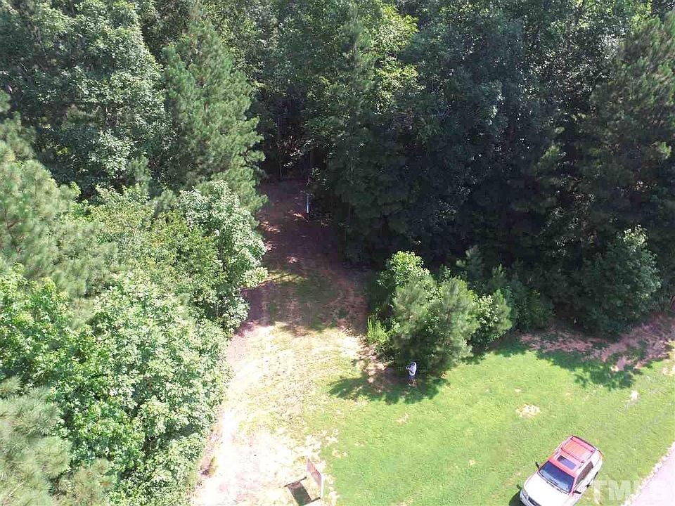 1st image of 263 Legend Oaks Dr