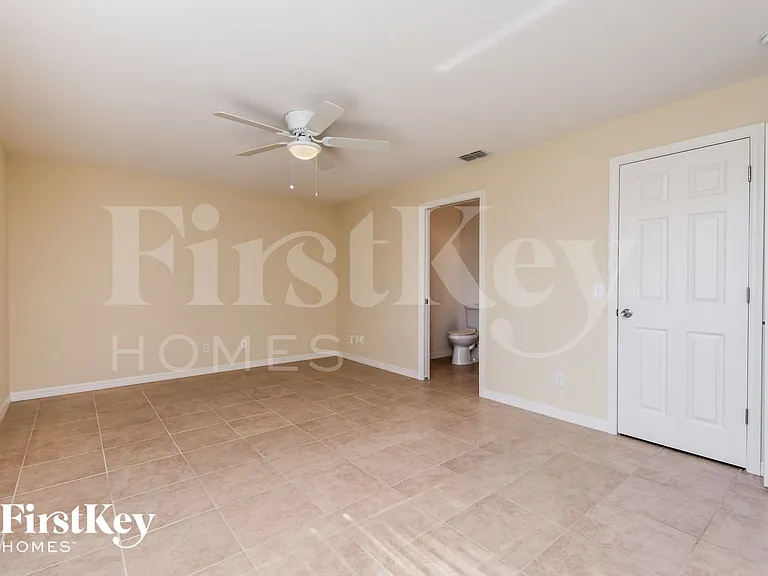 12201 Helios Ave — Photo 8