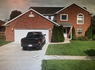 41664 Stonehenge Manor Dr, Clinton Township, MI 48038